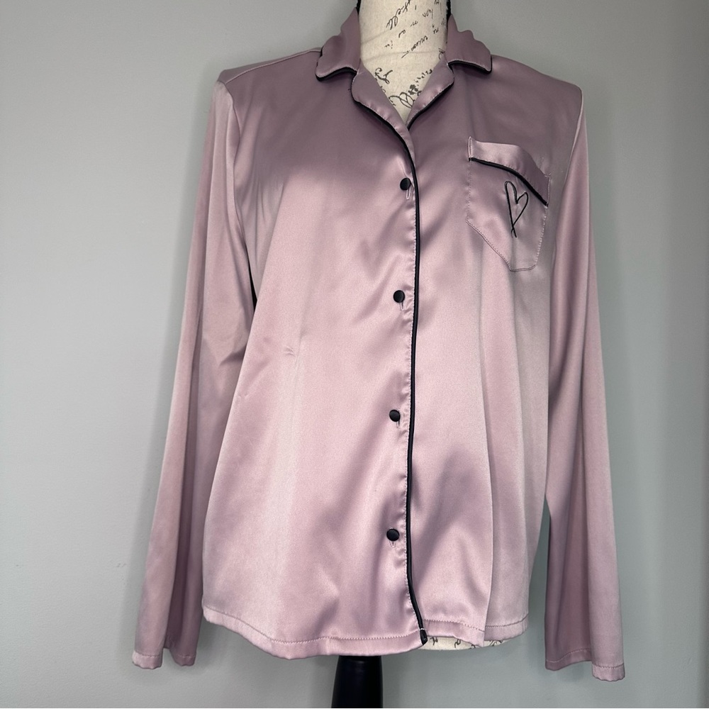 Victoria’s Secret | Women's Pink & Black Satin Matching Pajama Set | Size Small - Picture 2 of 6